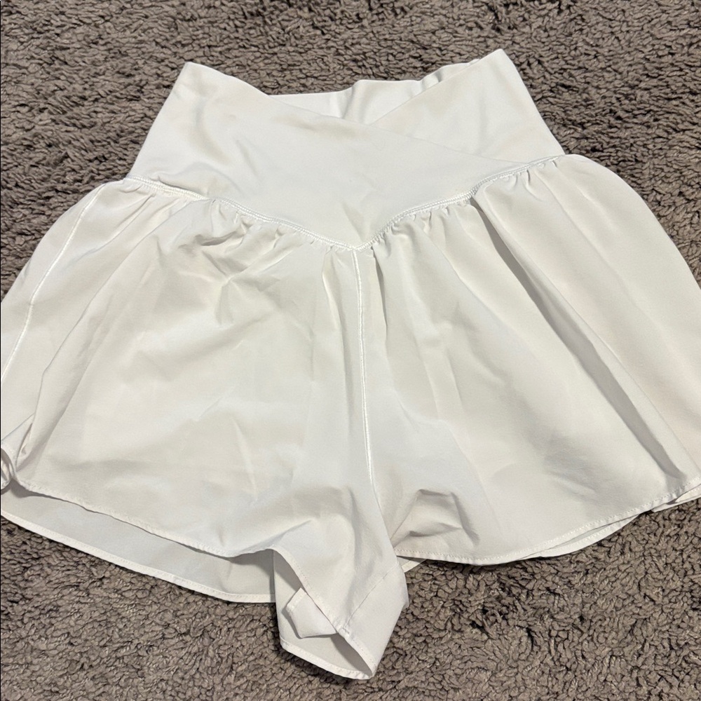 Aerie White High-Waisted Crossover Flowy Short